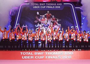 Podium Juara Tim Uber Jepang.